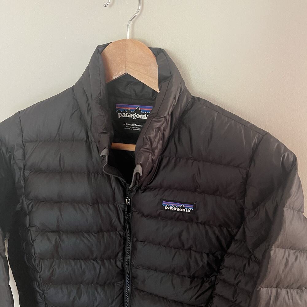 Patagonia Down Sweater Puffer Jacket Black Full Zip Quilted Womens Sz Small